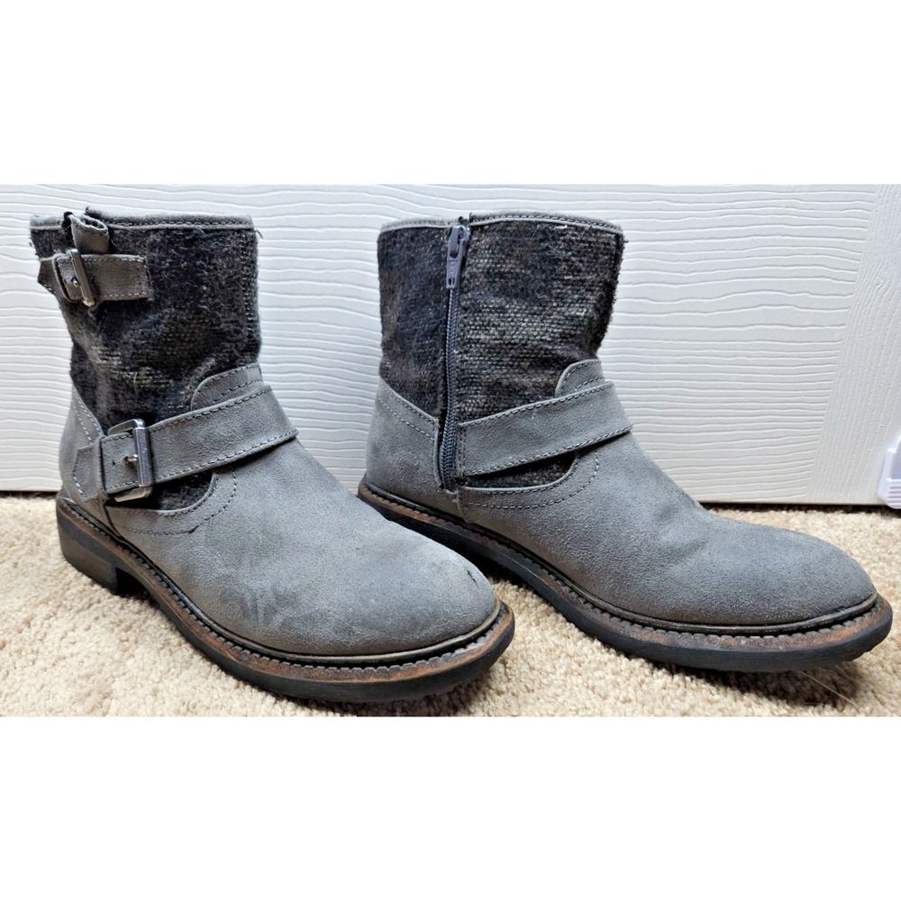 White Mountain Women's Carlin Suede/Fabric Buckle Ankle Booties Gray 7M Western - Picture 6 of 13